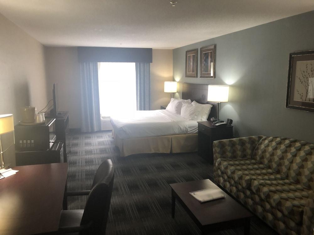 Holiday Inn Express And Suites Meriden, An Ihg Hotel Kültér fotó